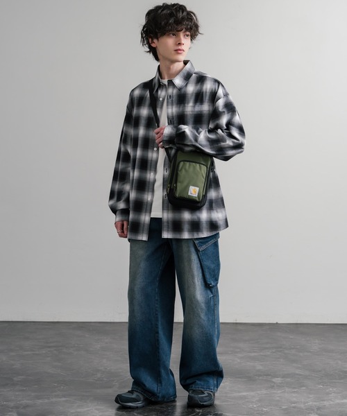 Carhartt(カーハート)の「Carhartt カーハート Crossbody Zip Bag 縦型クロスボディバッグ/ワンポイントロゴ斜め掛けショルダーバッグ(ショルダーバッグ・メンズ・ブラック/ブラウン/オリーブ・FREE)」の17枚目の写真