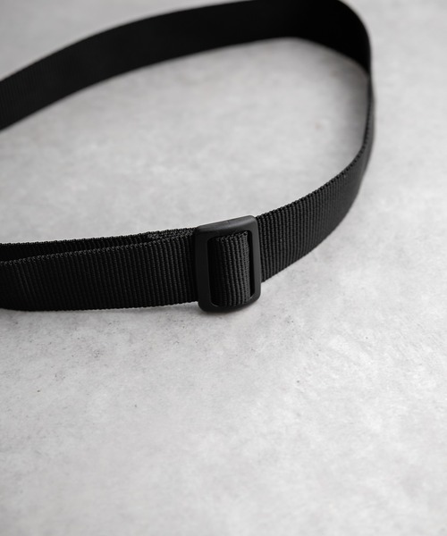 Carhartt(カーハート)の「Carhartt カーハート Crossbody Zip Bag 縦型クロスボディバッグ/ワンポイントロゴ斜め掛けショルダーバッグ(ショルダーバッグ・メンズ・ブラック/ブラウン/オリーブ・FREE)」の22枚目の写真