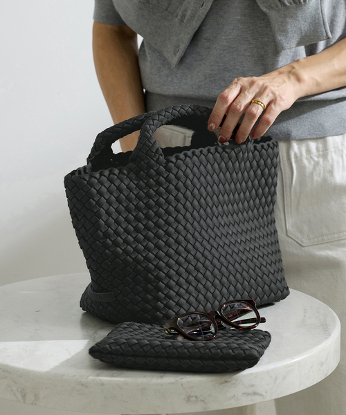 IENA(イエナ)の「NAGHEDI/ナゲディ St Barths small Tote トートバッグ SN03012LD(トートバッグ・レディース・ブラック・FREE)」の4枚目の写真