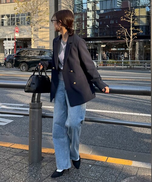 fredy emue（フレディエミュ）の「【3サイズ展開/オンオフ使える】ダブルブレストジャケット（テーラードジャケット・レディース・ネイビー/ベージュ・34/38/36）」の7枚目の写真