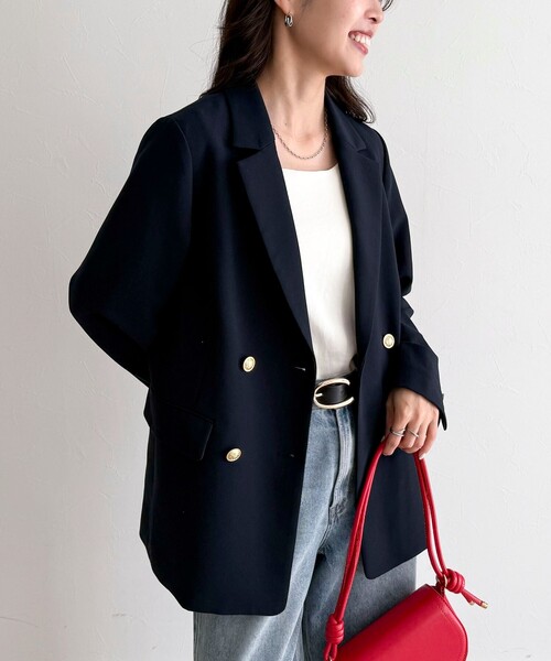 fredy emue（フレディエミュ）の「【3サイズ展開/オンオフ使える】ダブルブレストジャケット（テーラードジャケット・レディース・ネイビー/ベージュ・34/38/36）」の13枚目の写真