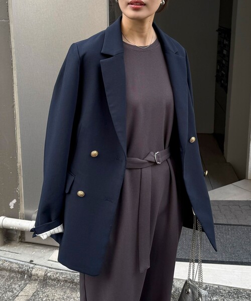 fredy emue（フレディエミュ）の「【3サイズ展開/オンオフ使える】ダブルブレストジャケット（テーラードジャケット・レディース・ネイビー/ベージュ・34/38/36）」の22枚目の写真