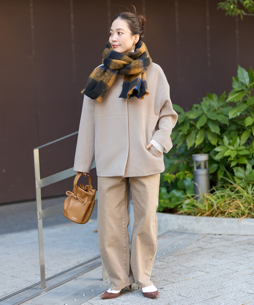 B.C STOCK（ベーセーストック）の「メルトモッサクルーネックショートコート（ノーカラーコート・レディース・アイボリー/ブラック・FREE）」の10枚目の写真