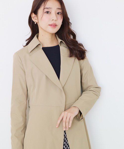 COUP DE CHANCE（クードシャンス）の「【きれいめ羽織り】Aラインドレスコート（トレンチコート・レディース・ライトブルー/ライトグレー/ベージュ・34/36/38/40）」の6枚目の写真