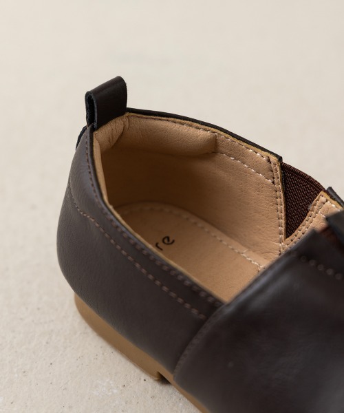 riziere（リジェール）の「フェイクレザースリッポンシューズ（スリッポン・キッズ・ブラウン/ブラック・18/17/19/21/16/22/20）」の12枚目の写真