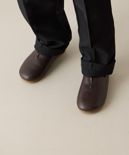 riziere（リジェール）の「フェイクレザースリッポンシューズ（スリッポン・キッズ・ブラウン/ブラック・18/17/19/21/16/22/20）」の6枚目の写真