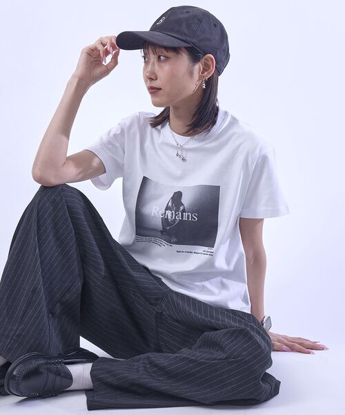 FFEIN(フェイン)の「【FFEIN(フェイン)】モノトーンフォトプリントショート丈Tシャツ / Tシャツ クルーネック 半袖 プリント フォト 【短丈】(Tシャツ/カットソー・メンズ・ブラック/アッシュグレー/ホワイト・LARGE/MEDIUM/SMALL)」の18枚目の写真