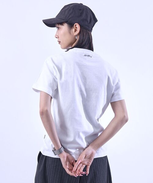 FFEIN(フェイン)の「【FFEIN(フェイン)】モノトーンフォトプリントショート丈Tシャツ / Tシャツ クルーネック 半袖 プリント フォト 【短丈】(Tシャツ/カットソー・メンズ・ブラック/アッシュグレー/ホワイト・LARGE/MEDIUM/SMALL)」の20枚目の写真