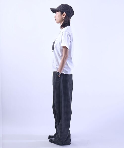 FFEIN(フェイン)の「【FFEIN(フェイン)】モノトーンフォトプリントショート丈Tシャツ / Tシャツ クルーネック 半袖 プリント フォト 【短丈】(Tシャツ/カットソー・メンズ・ブラック/アッシュグレー/ホワイト・LARGE/MEDIUM/SMALL)」の22枚目の写真