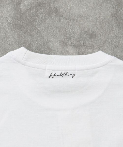 FFEIN(フェイン)の「【FFEIN(フェイン)】モノトーンフォトプリントショート丈Tシャツ / Tシャツ クルーネック 半袖 プリント フォト 【短丈】(Tシャツ/カットソー・メンズ・ブラック/アッシュグレー/ホワイト・LARGE/MEDIUM/SMALL)」の10枚目の写真