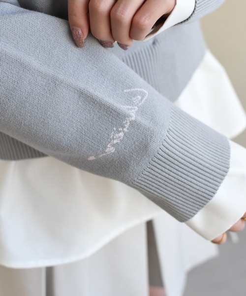 31 Sons de mode(トランテアン ソン ドゥ モード)の「2026春夏新作 ハートモチーフ襟付きニット(ニット/セーター・レディース・ネイビー/グレー/ベージュ・フリ-)」の16枚目の写真