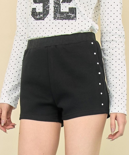 ANAP(アナップ)の「スタッズイージーショートパンツ(その他パンツ・レディース・ブラック/グレー・F)」の2枚目の写真