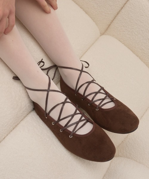 Birthday room(バースデイルーム)の「レースアップバレエシューズ/lace up ballet shoes(パンプス・レディース・ブラウン/ブラック・SMALL/MEDIUM/LARGE)」の2枚目の写真