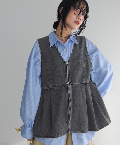 Green Parks(グリーンパークス)の「デニムペプラムジレ(ベスト・レディース・インディゴブルー/ブラック・FREE)」の2枚目の写真