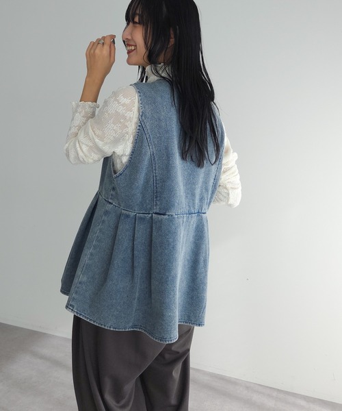 Green Parks(グリーンパークス)の「デニムペプラムジレ(ベスト・レディース・インディゴブルー/ブラック・FREE)」の9枚目の写真