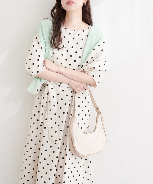 natural couture(ナチュラルクチュール)の「ランタンスリーブワンピース(ワンピース・レディース・アイボリー/ドット/インディゴブルー・LARGE/MEDIUM)」の1枚目の写真