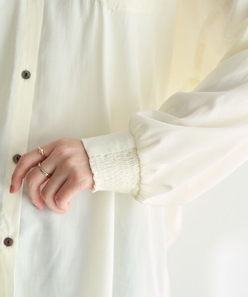 YECCA VECCA（イェッカヴェッカ）の「バックギャザーロングシャツ（シャツ/ブラウス・レディース・ミント/ネイビー/ラベンダー/アイボリー・FREE）」の11枚目の写真