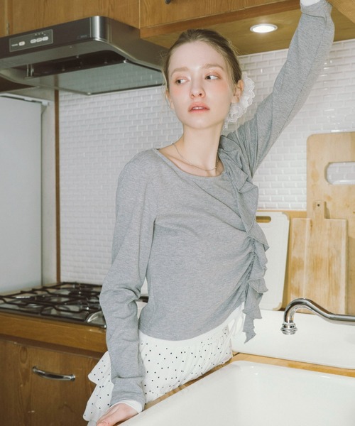 archives（アルシーヴ）の「フリルドロストカットＴＯＰＳ（Tシャツ/カットソー・レディース・ブルー/グレー/ブラック/アイボリー・MEDIUM）」の6枚目の写真