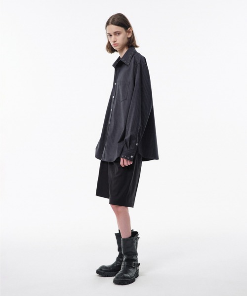 Camphor wood(カンファーウッド)の「EYELET REGULAR COLLAR STRIPE L/S SHIRT / アイレットレギュラーストライプシャツ(シャツ/ブラウス・メンズ・チャコール/ダークネイビー・SMALL/MEDIUM/LARGE)」の5枚目の写真