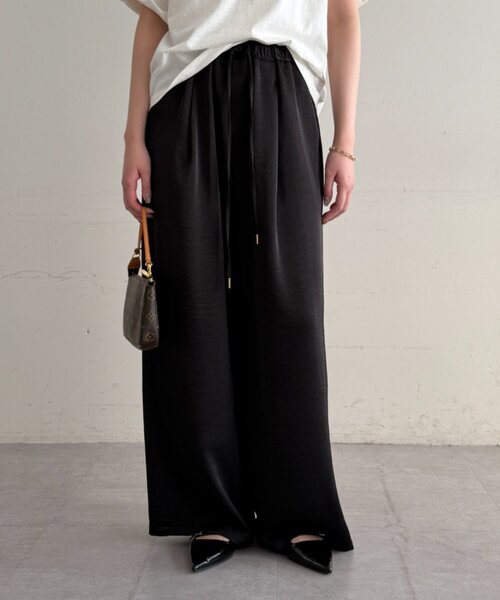 LOUNGEDRESS（ラウンジドレス）の「サテンワイドイージーパンツ（その他パンツ・レディース・ブラック・MEDIUM/SMALL）」の5枚目の写真