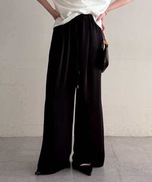 LOUNGEDRESS（ラウンジドレス）の「サテンワイドイージーパンツ（その他パンツ・レディース・ブラック・MEDIUM/SMALL）」の6枚目の写真