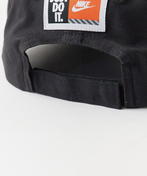NIKE(ナイキ)の「NIKE/ナイキ Statement Patch Club Cap キャップ 帽子 ロゴ ワッペン 2026年春夏(キャップ・キッズ・ホワイト/ブラック・FREE)」の14枚目の写真