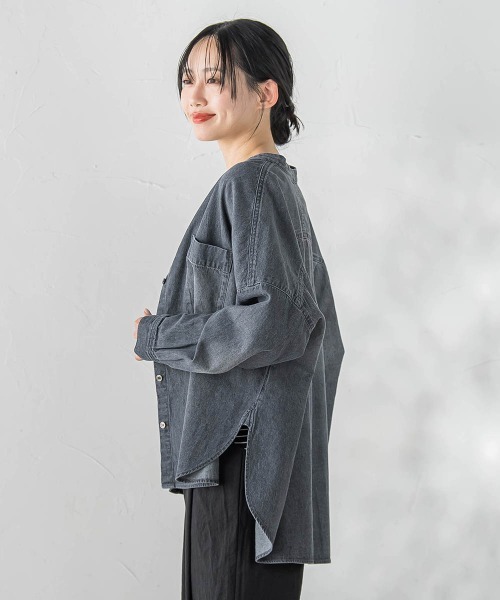 Droite lautreamont(ドロワットロートレアモン)の「バンドカラーデニムシャツ≪洗濯機で洗える≫(シャツ/ブラウス・レディース・ブルー/ライトグレー・M)」の18枚目の写真