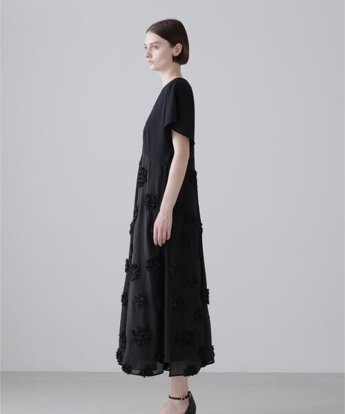 ADORE(アドーア)の「◆ドットフラワーエンブロイダリーワンピース(ワンピース・レディース・ブラック・38)」の17枚目の写真