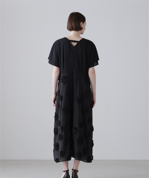 ADORE(アドーア)の「◆ドットフラワーエンブロイダリーワンピース(ワンピース・レディース・ブラック・38)」の16枚目の写真