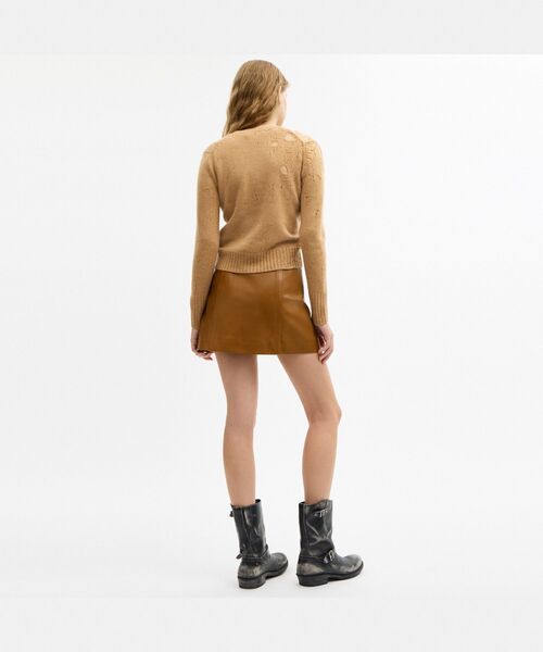 COACH（コーチ）の「ディストゥレス ロング スリーブ Vネック セーター（ニット/セーター・レディース・ベージュ系その他・SMALL/MEDIUM）」の4枚目の写真