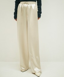 My shawty（マイシャウティー）の「satin easy wide pants（スラックス）」