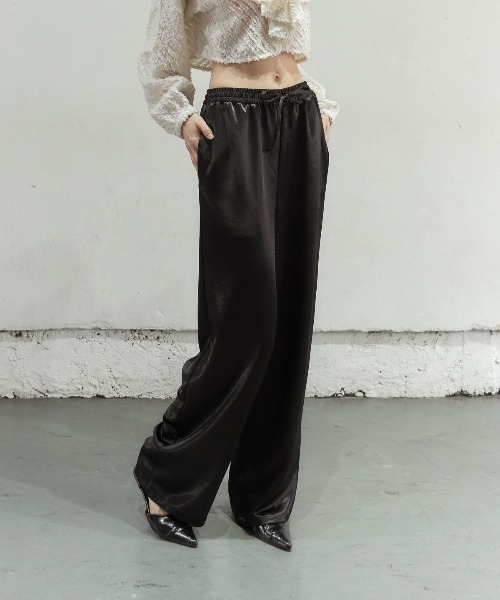 My shawty(マイシャウティー)の「satin easy wide pants(スラックス・レディース・ブラック/アイボリー・FREE)」の1枚目の写真
