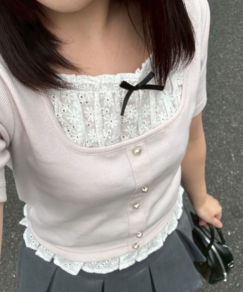 continuer de NICE CLAUP(コンティニューデナイスクラップ)の「さりげない甘さを仕込む、レースドッキングテレコT(Tシャツ/カットソー・レディース・ブラック/ピンク/トップグレー/その他12・FREE)」の3枚目の写真
