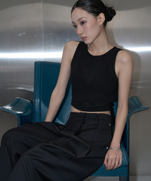 ZIZEMUSEUM（ジゼミュージアム）の「BACK OPEN BUTTON LAYERED TOP (BALCK)（Tシャツ/カットソー・レディース・その他・SMALL/MEDIUM）」の3枚目の写真