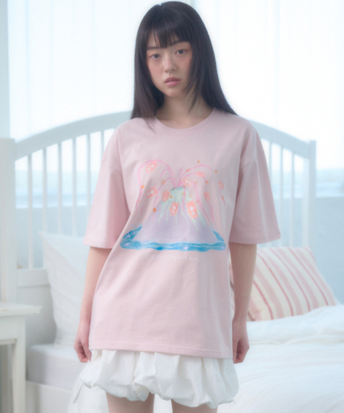 ambler(エムブラー)の「ザ ソフト ボルケーノ ティー グラフィック 半袖 Tシャツ AS1304 (ピンク)(Tシャツ/カットソー・レディース・その他・SMALL/MEDIUM/LARGE)」の1枚目の写真