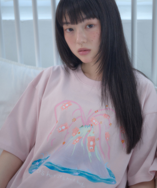 ambler(エムブラー)の「ザ ソフト ボルケーノ ティー グラフィック 半袖 Tシャツ AS1304 (ピンク)(Tシャツ/カットソー・レディース・その他・SMALL/MEDIUM/LARGE)」の2枚目の写真