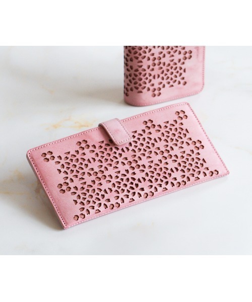 genten(ゲンテン)の「【新色】フラッターカットワーク 長財布(財布・レディース・桜・FREE)」の1枚目の写真