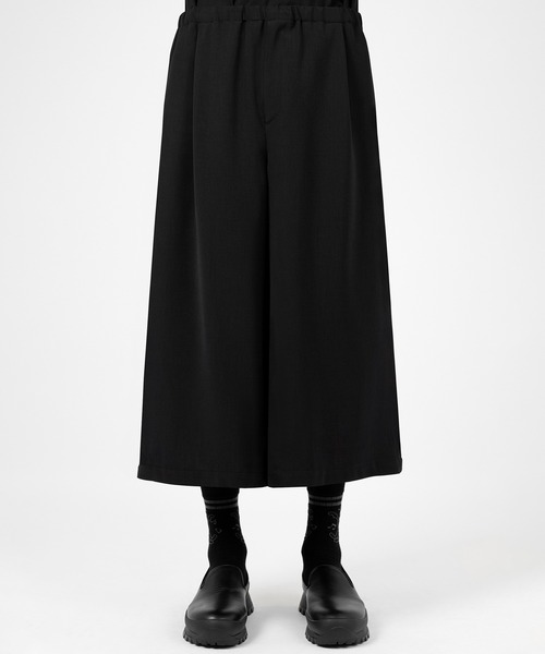 LAD MUSICIAN（ラッドミュージシャン）の「DRY CLOTH CROPPED HAKAMA PANTS（その他パンツ・メンズ・ブラック・46/44/42）」の2枚目の写真