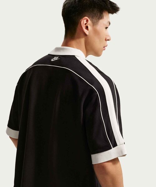 NIKE（ナイキ）の「《セットアップ対応商品》ナイキ スポーツウェア クラブ メンズ オーバーサイズド ショートスリーブ ポロ / Nike Sportswear Club Men's Oversized Short-Sleeve Polo IF0724-010 Black（ポロシャツ・メンズ・ブラック・XL/L/S/M/2XL）」の2枚目の写真
