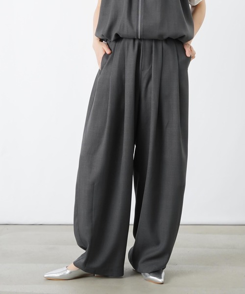 LUCA/LADY LUCK LUCA（ルカ/レディラックルカ）の「LC/LLL コクーンボリュームパンツ（その他パンツ・レディース・チャコールグレー/ベージュ・FREE）」の18枚目の写真