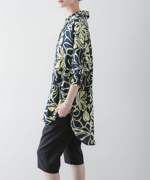 URBAN RESEARCH（アーバンリサーチ）の「『一部別注カラー』LUSANA　SUN SHIRTS（シャツ/ブラウス・レディース・ブラック系その他/ブルー系その他・X-SMALL）」の18枚目の写真
