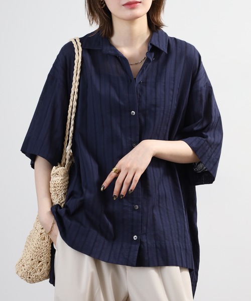 BRODIAEA(ブローディア)の「BRODIAEA インド綿チュニックブラウス 半端袖(シャツ/ブラウス・レディース・オフホワイト/ベビーピンク/オレンジ/ネイビー・40)」の2枚目の写真
