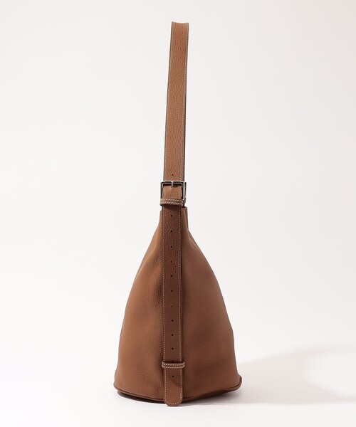 TOMORROWLAND （トゥモローランド）の「【別注】Charles et Charlus Christine シュリンクレザー ショルダーバッグ（ショルダーバッグ・メンズ・ブラック/ブラウン・FREE）」の5枚目の写真