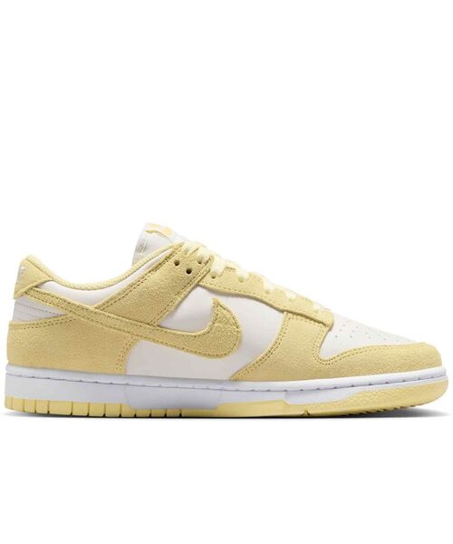 NIKE(ナイキ)の「ナイキ ダンク LOW スエード ウィメンズシューズ / Nike Dunk Low Suede Women's Shoes IO4244-104 Sail(スニーカー・レディース・クリーム・23/23.5/24/24.5/22/22.5/25/25.5/26)」の3枚目の写真