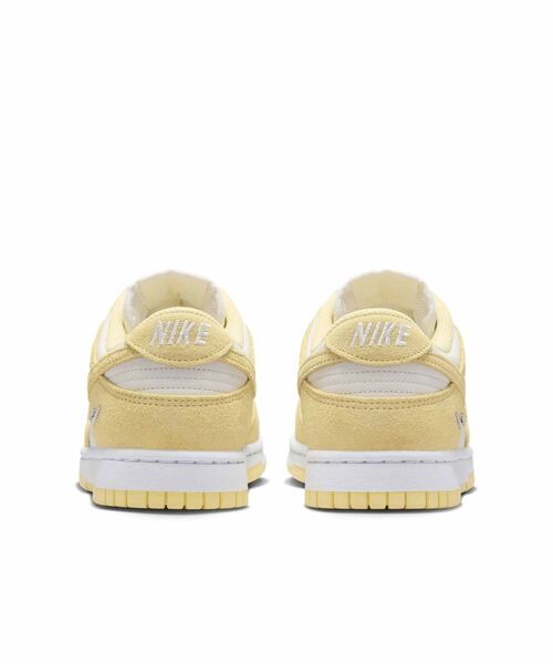 NIKE(ナイキ)の「ナイキ ダンク LOW スエード ウィメンズシューズ / Nike Dunk Low Suede Women's Shoes IO4244-104 Sail(スニーカー・レディース・クリーム・23/23.5/24/24.5/22/22.5/25/25.5/26)」の6枚目の写真