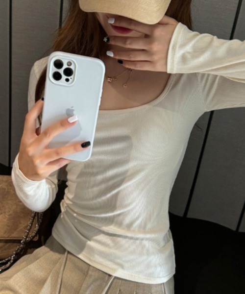 Mela(メラ)の「スクエアネックリブT(Tシャツ/カットソー・レディース・ダークグレー/オフホワイト/ブラック/ホワイト/ブラウン・S/M/L)」の8枚目の写真
