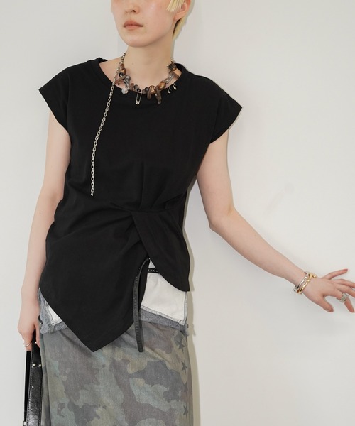 chuclla(チュクラ)の「サイドドレープデザイントップス chw26s215(Tシャツ/カットソー・レディース・ホワイト/ブラック・FREE)」の15枚目の写真