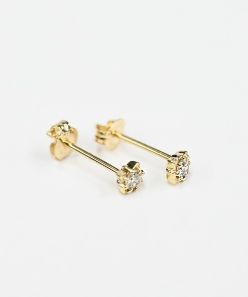 sowi(ソーイ)の「K10YG ダイヤモンド四芒星ピアス(ピアス(両耳用)・レディース・ゴールド・フリ-)」の7枚目の写真