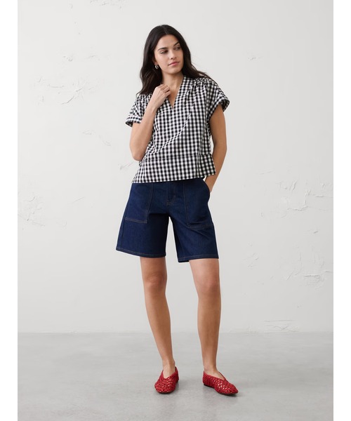 BANANA REPUBLIC FACTORY STORE(バナナリパブリック ファクトリーストア)の「BANANA REPUBLIC FACTORY STORE ギンガムチェック スプリットネックトップス(シャツ/ブラウス・レディース・ブラック・XS/S/M/L)」の4枚目の写真