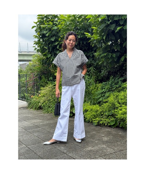 BANANA REPUBLIC FACTORY STORE(バナナリパブリック ファクトリーストア)の「BANANA REPUBLIC FACTORY STORE ギンガムチェック スプリットネックトップス(シャツ/ブラウス・レディース・ブラック・XS/S/M/L)」の7枚目の写真